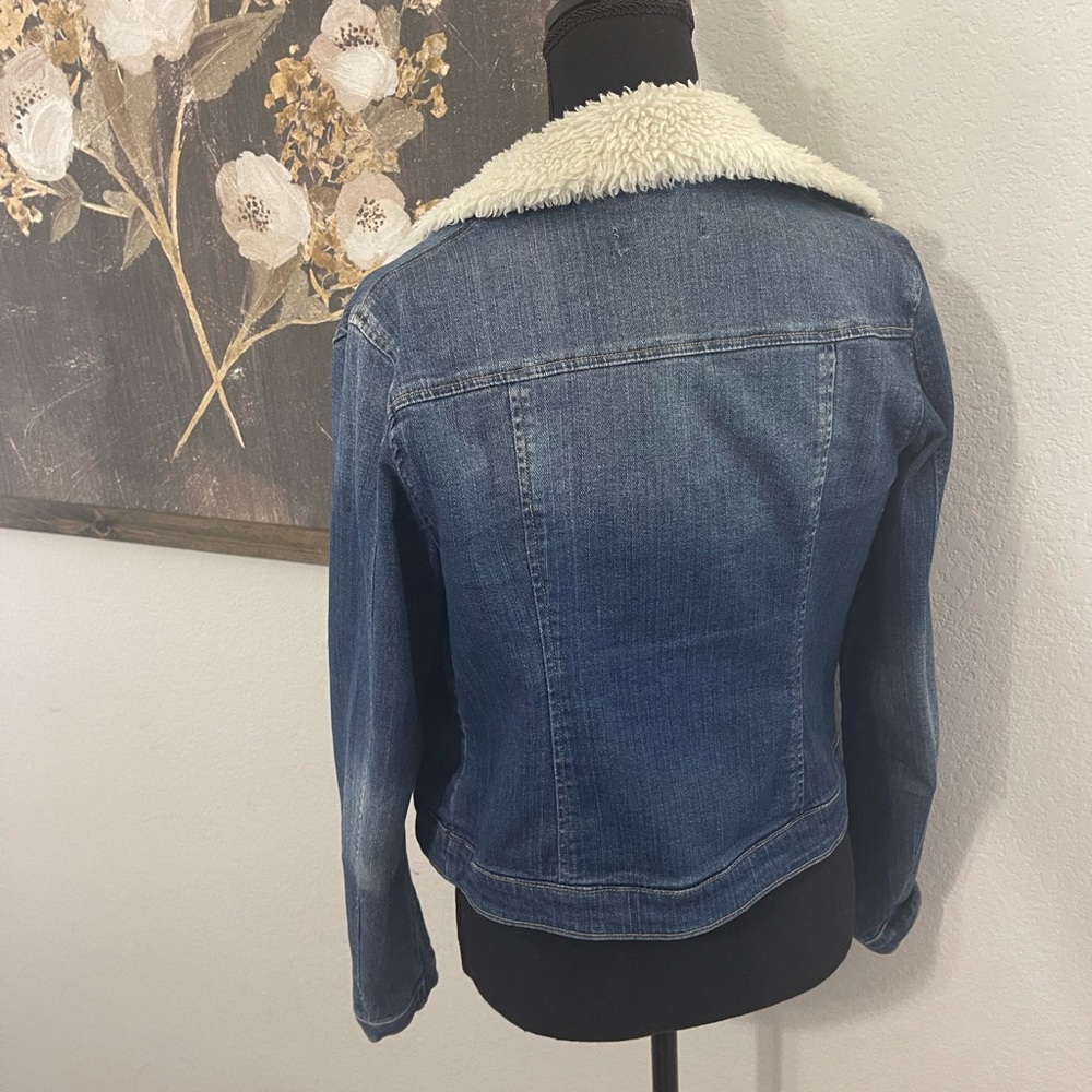 Jean jacket - Picture 4 of 10